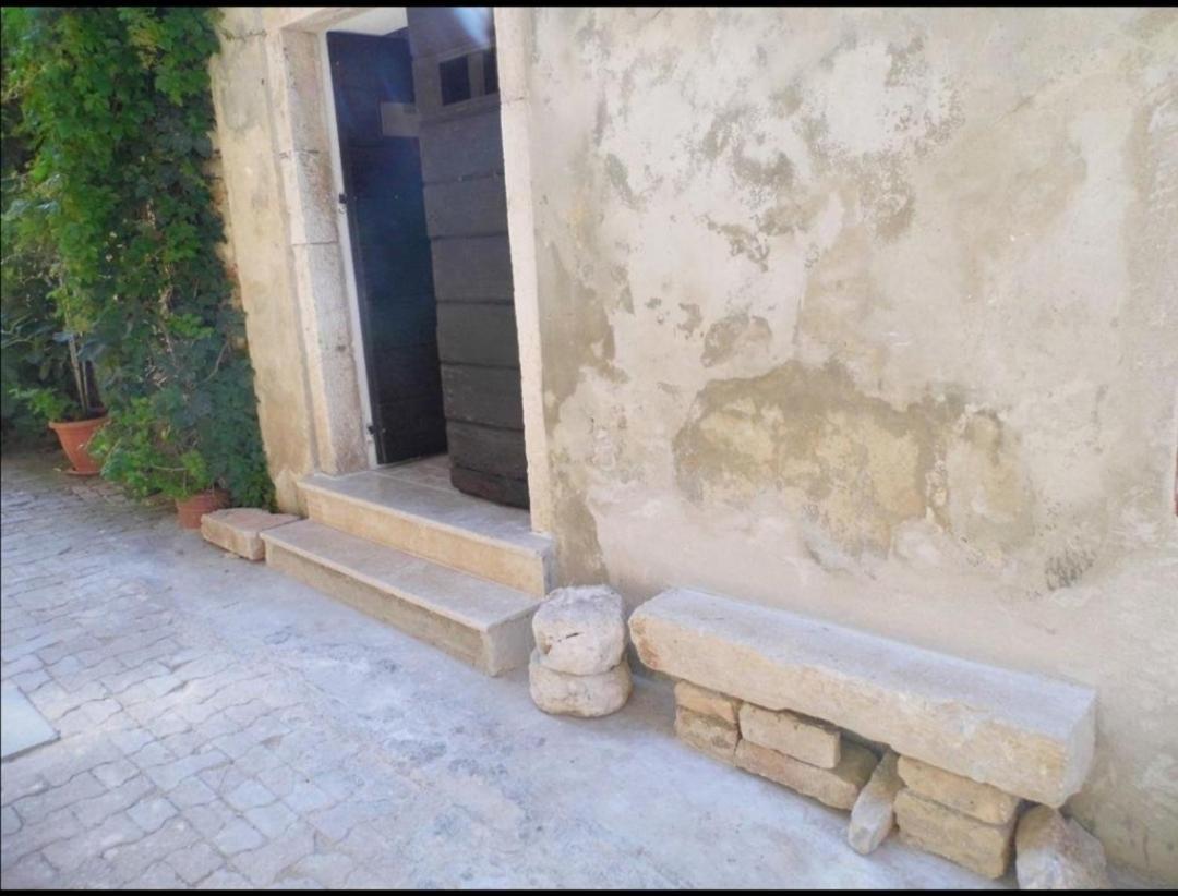 Apartment Giulio - 10Mt To The Beach Rovinj Exterior foto